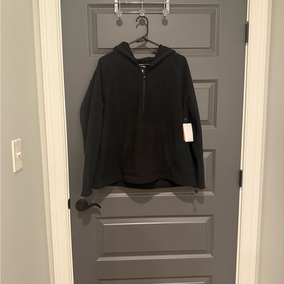 Bass Outdoor Other - NWT Bass Outdoor Black Hooded Pullover Size XL